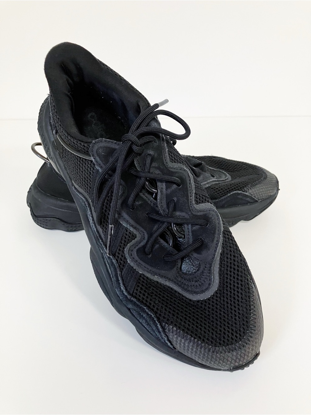 Adidas | Black Ozweego Trainers Sneakers 10 Athletic Basketball Gym Sporty